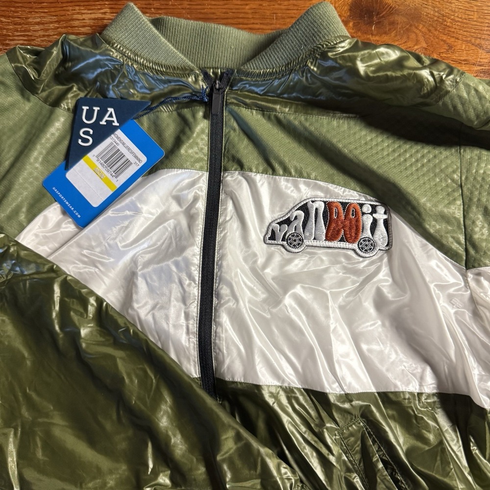 Under Armour UAS Womens Bomber Jacket With Vandoit Logo NWT Size Medium